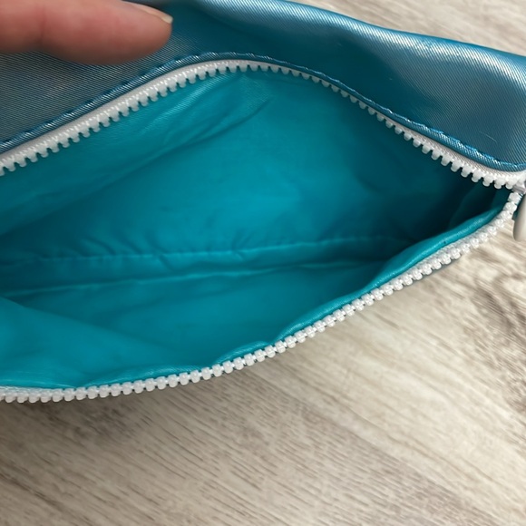 Ipsy Blue Glam Bag Approximately 5” X 7” Zip Makeup / Cosmetics Bag - Picture 3 of 6